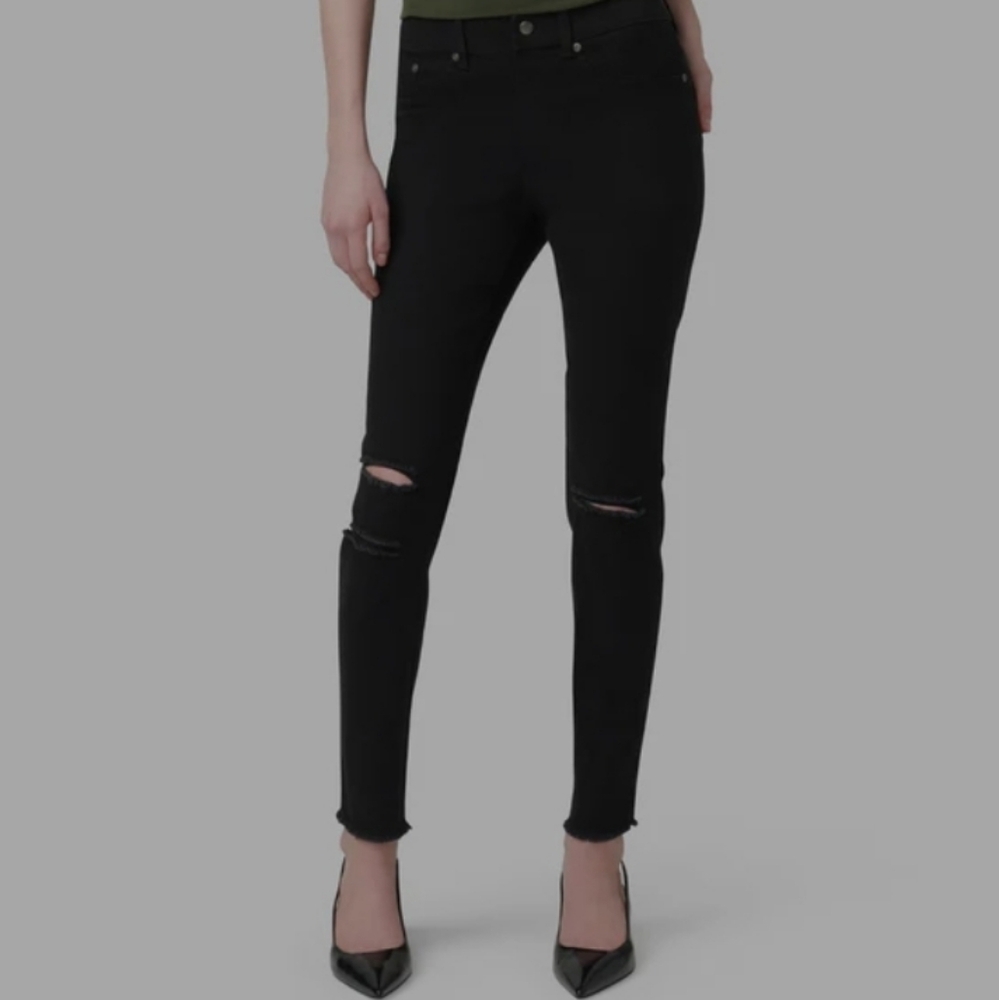 Hue Black Distressed Jeggings With Ripped Knee Sz. 2X  Skinny Pants